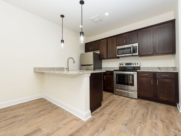 1040 Broadway #301