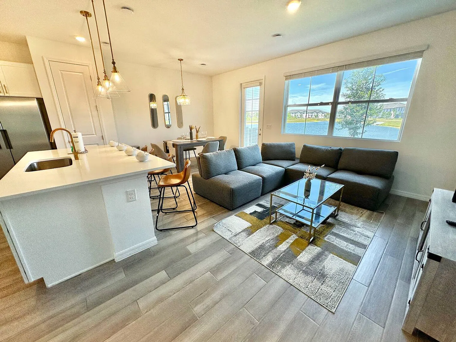 3 bed, 2.5 bath, 1614 sqft, $2,893 — Photo 1