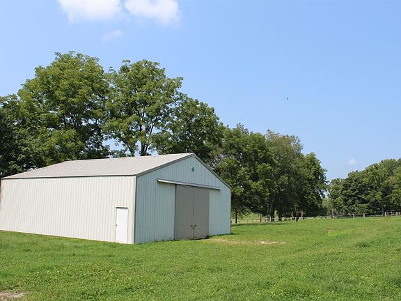 2nd image of 324 Highwood Dr Lot A