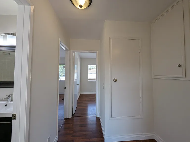 2284 Shady Hills Dr — Photo 17