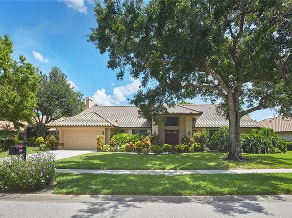 208 Silverado DR, NAPLES, FL 34119