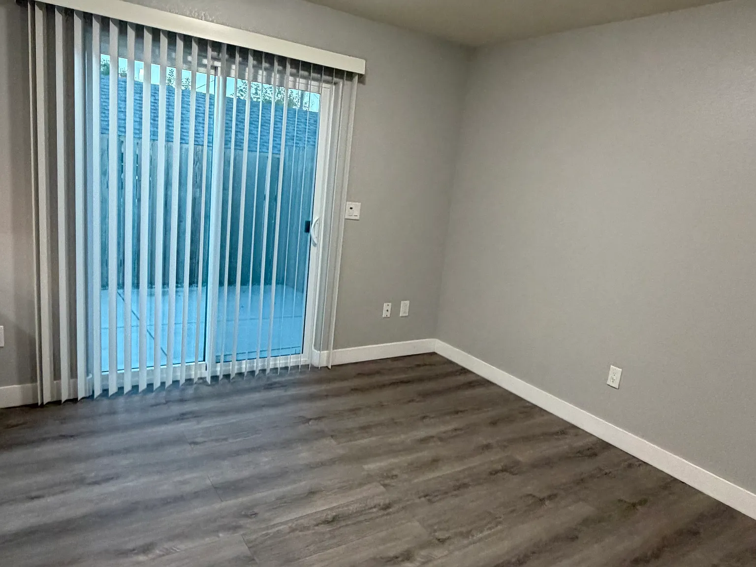 3 bed, 1200 sqft, $2,995 — Photo 2