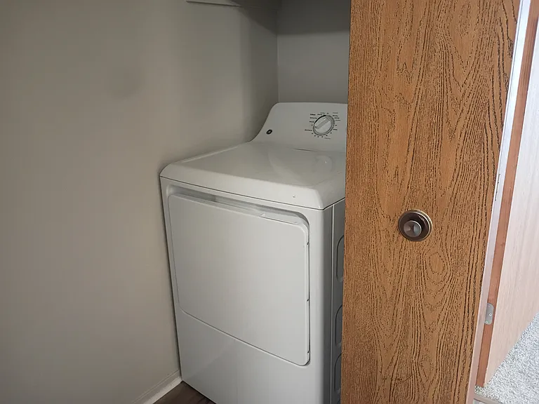Prentiss Pointe Apartments — Photo 126