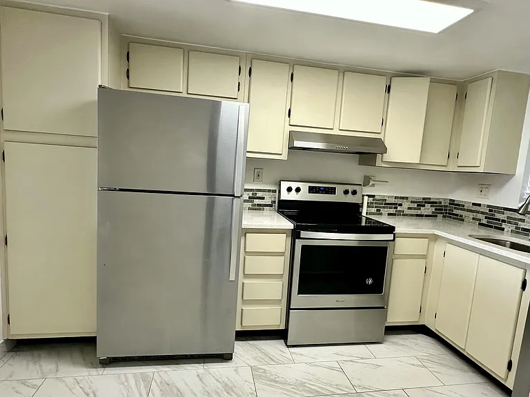 3100 W Rolling Hills Cir #309 — Photo 23