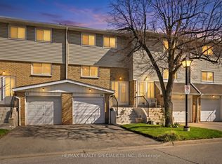 24 Lincoln Ct E, Brampton, ON L6T 3Z2
