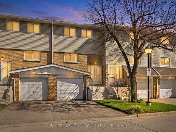 24 Lincoln Ct E, Brampton, ON L6T 3Z2