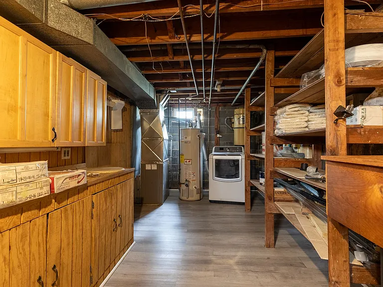 7 Jefferson Ave — Photo 9
