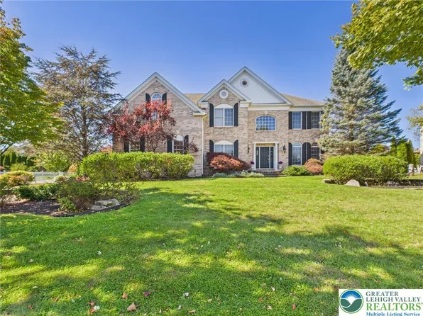 4221 Jeanette Dr, Bethlehem, PA 18020