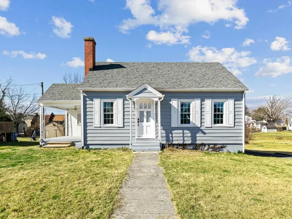 208 Hagan St, Christiansburg, VA 24073