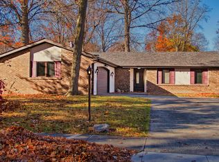 1617 Darien Dr, Fort Wayne, IN 46815