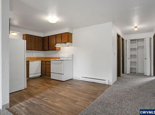 Countryside Manor, Lebanon, OR 97355