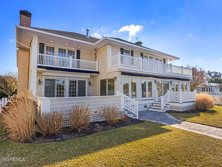 954 Barnegat Ln — Photo 96