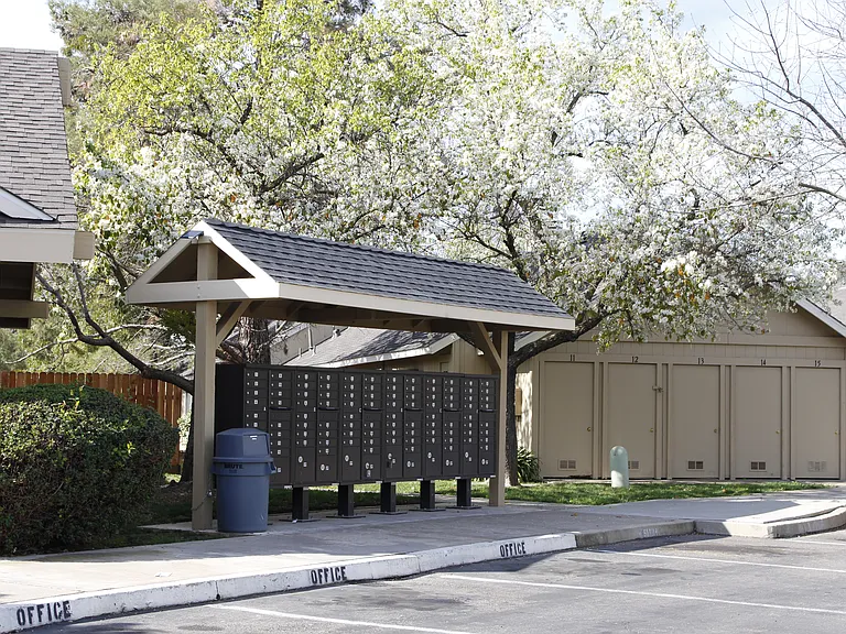 Willow Glen — Photo 36