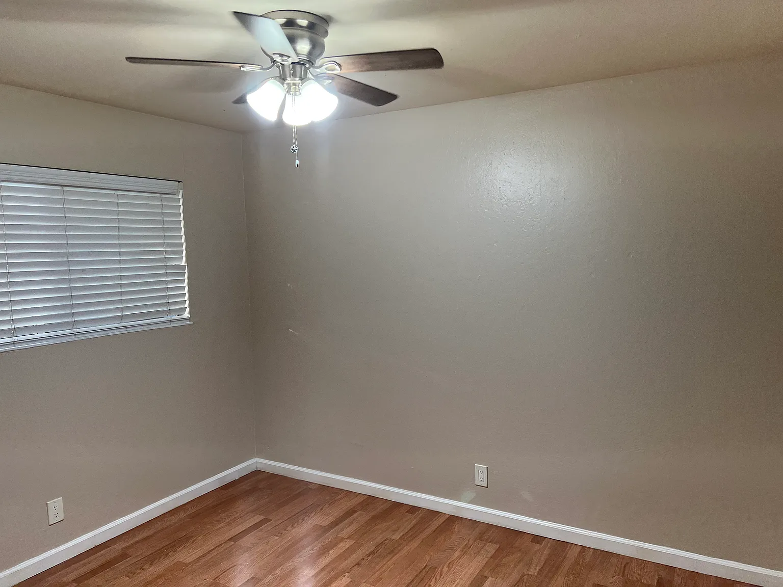 3108 Lone Tree Way — Photo 4