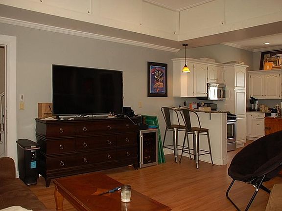 3rd image of 108 Main St APT 1