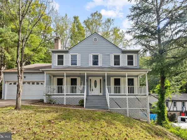 2320 Harpoon Dr, Stafford, VA 22554