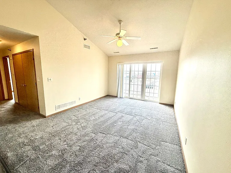 221 Crystal St — Photo 55