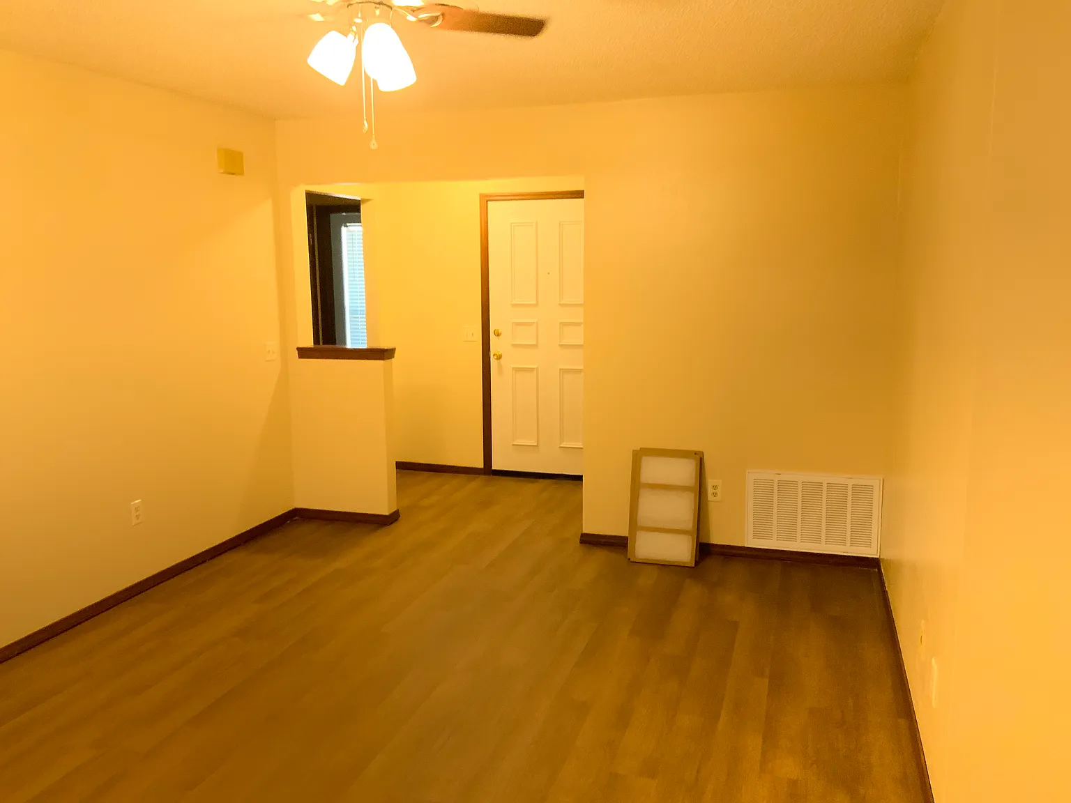 2 bed, 968 sqft, $1,100 — Photo 4