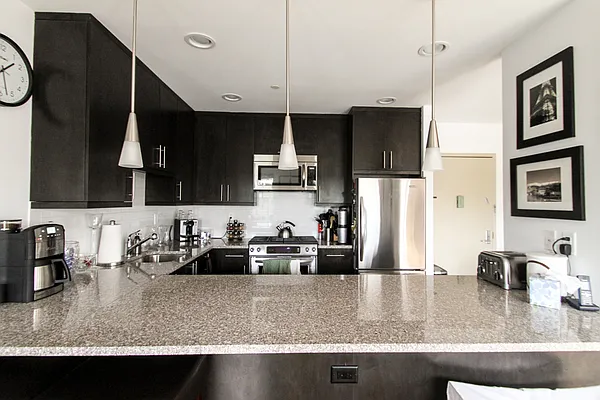 Rented by Douglas Elliman | media 14