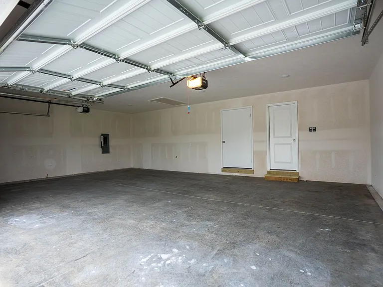 2120 Durango Dr — Photo 28