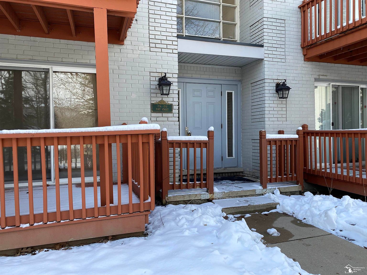 1722 Fort St 11, Trenton, MI 48183 Zillow