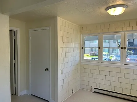 876 Lawrence St — Photo 10