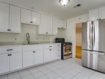 5861 Coleman St, Westworth Village, TX, 76114