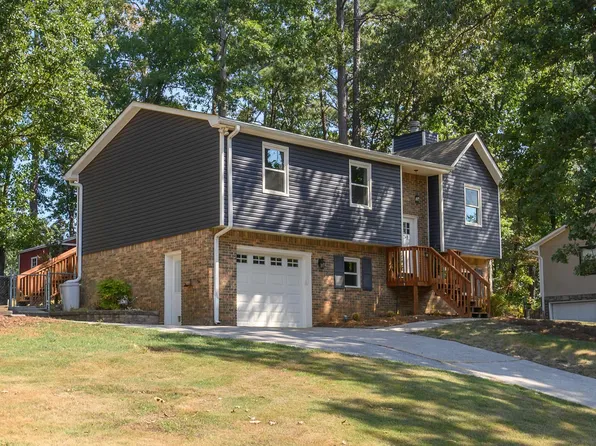 1248 Macqueen Dr, Helena, AL 35080