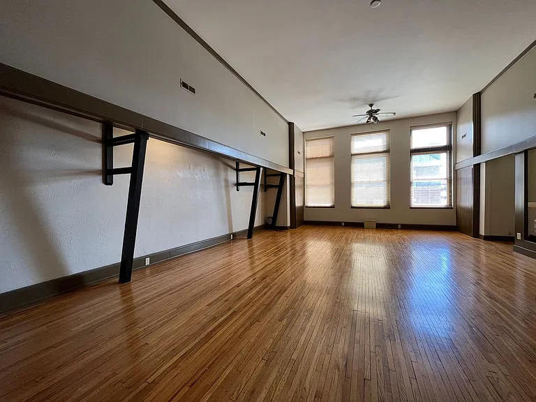 313 Park Central E #302 — Photo 6