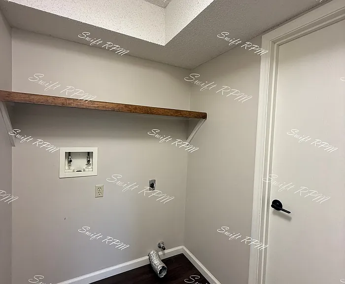 6702 W 150th St #1 — Photo 6