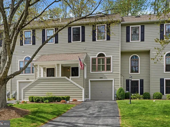2305 Westfield Ct #2305, Newtown Square, PA 19073