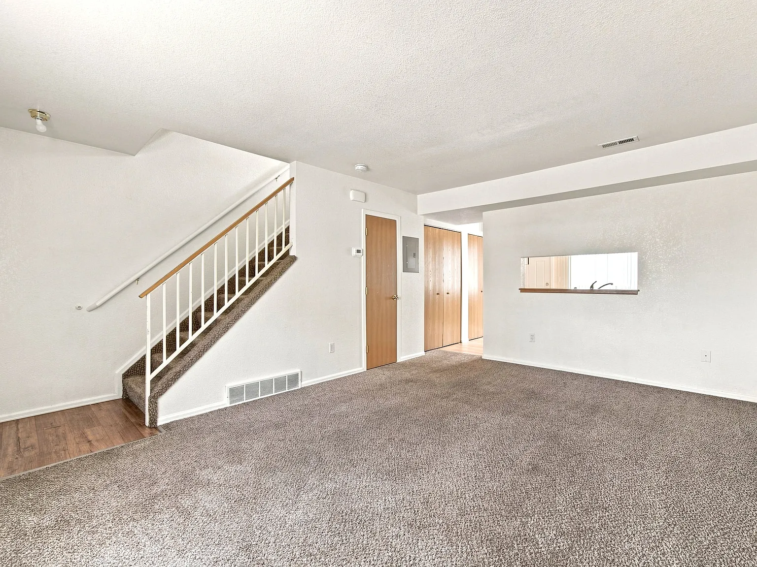2 bed, 1.5 bath, $1,350 — Photo 4