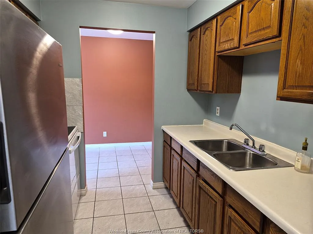 2 bed, $1,700 — Photo 4