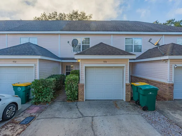 976 Scenic Oak Ln, Fort Walton Beach, FL 32547