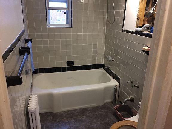 4th image of 7315 Little Neck Pkwy #2
