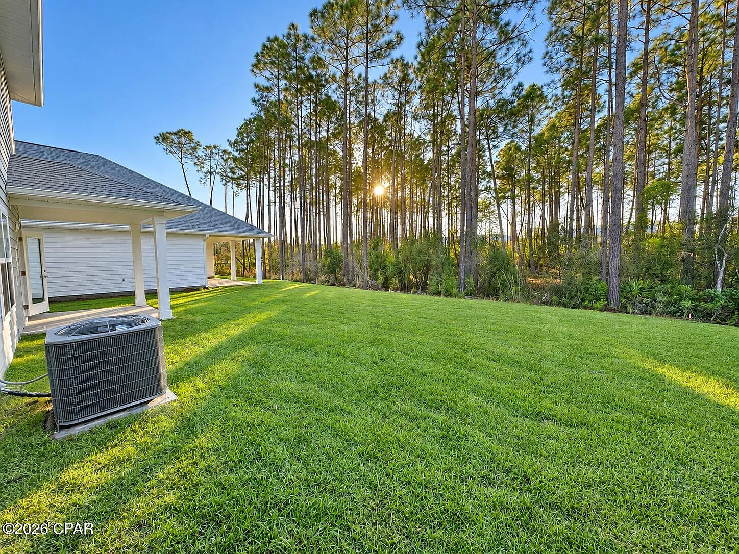5 bed, 2550 sqft, $3,000 — Photo 2
