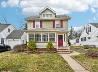 136 Avondale Rd, Rochester, NY 14622