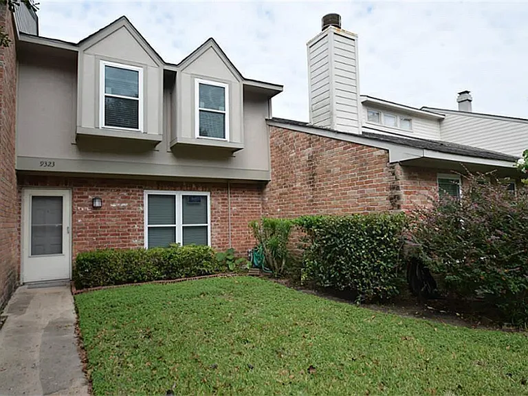 9323 Westwood Village Dr #6 — Photo 1