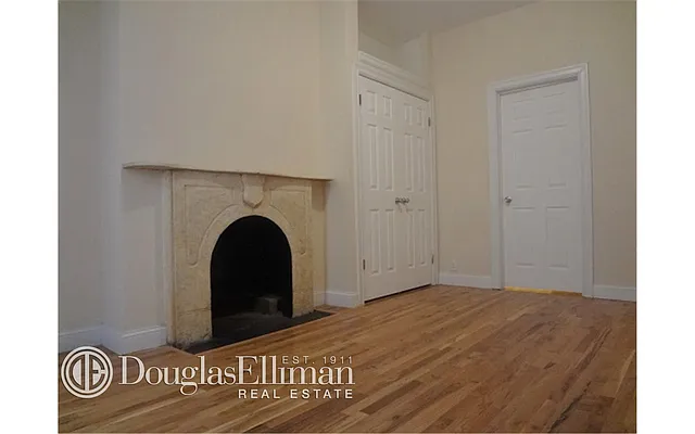 Rented by Douglas Elliman | media 19