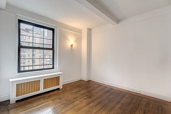 Rented by Brown Harris Stevens | media 21