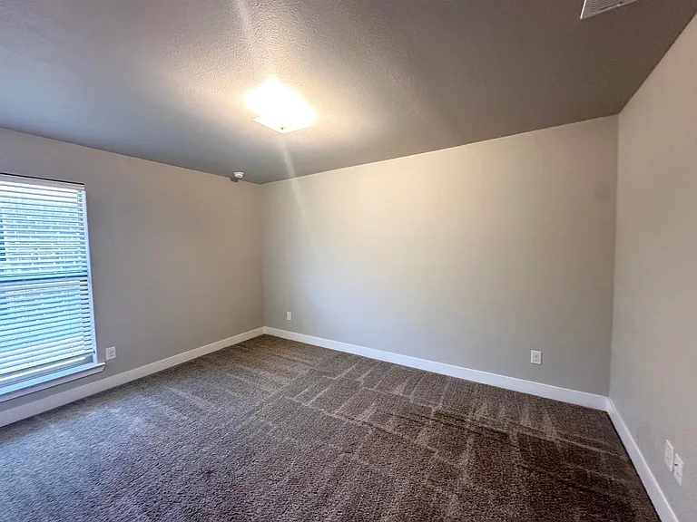 6802 Stake Ave — Photo 9