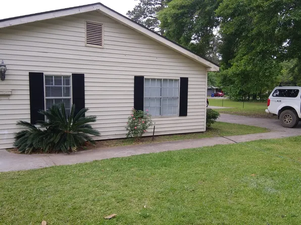 West 1st St. 1030, 1030 W 1st St APT 4, Deridder, LA 70634