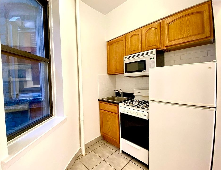 1st image of 527 E 88th St #4A