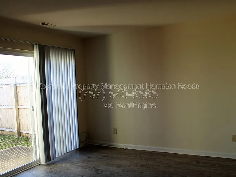 1 Peachtree Ct — Photo 10