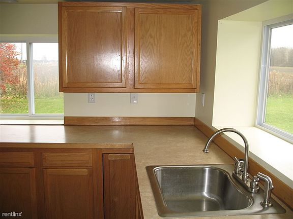 TWO-BEDROOM TOWNHOUSE 003