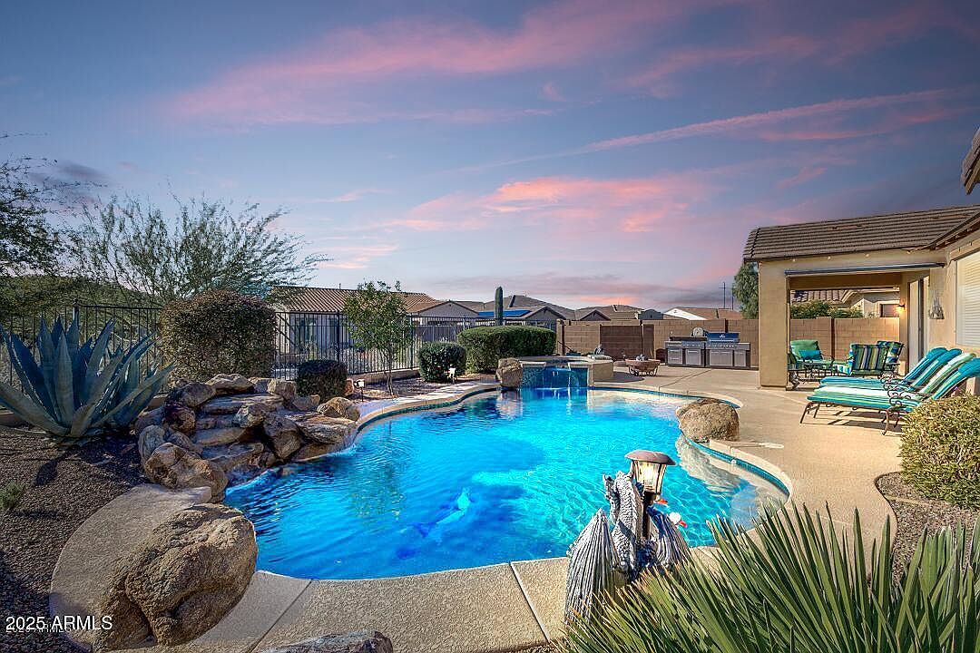 マイルダー W1LD Model 571BL Injection Molded Small Paddle | Safariland