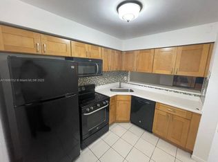 3410 Foxcroft Rd APT 205, Hollywood, FL 33025