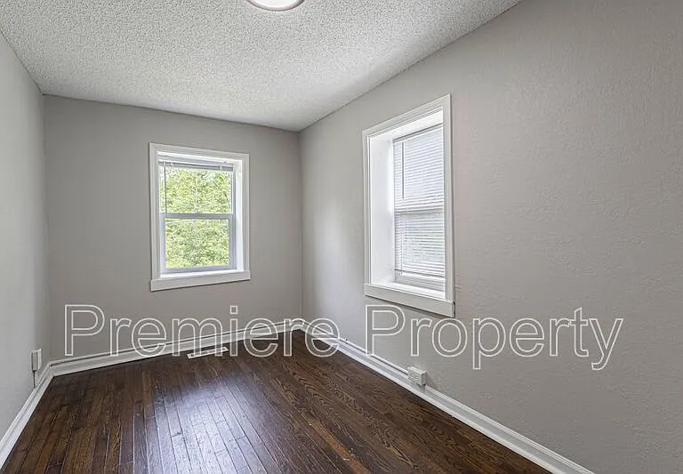 700 S Savage St — Photo 6