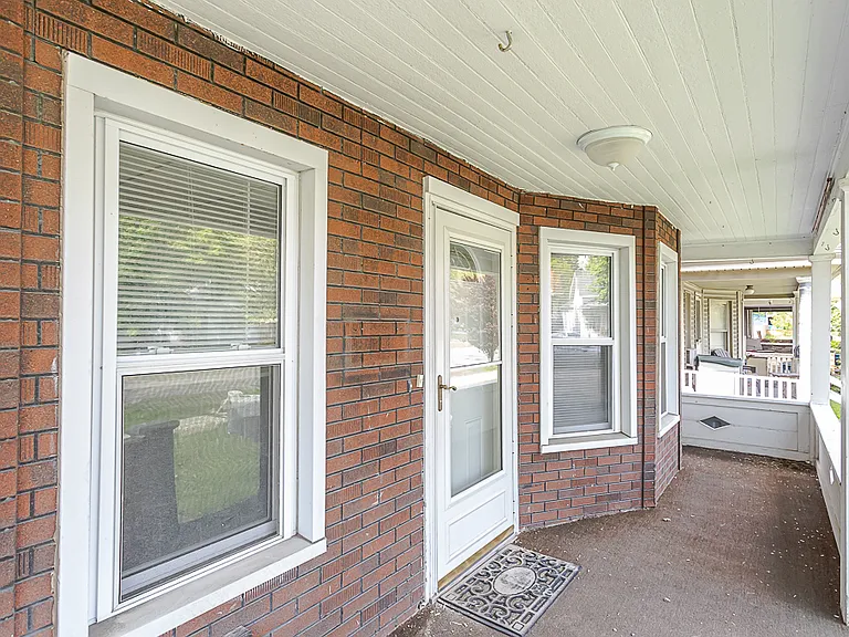 1149 South Ave — Photo 34