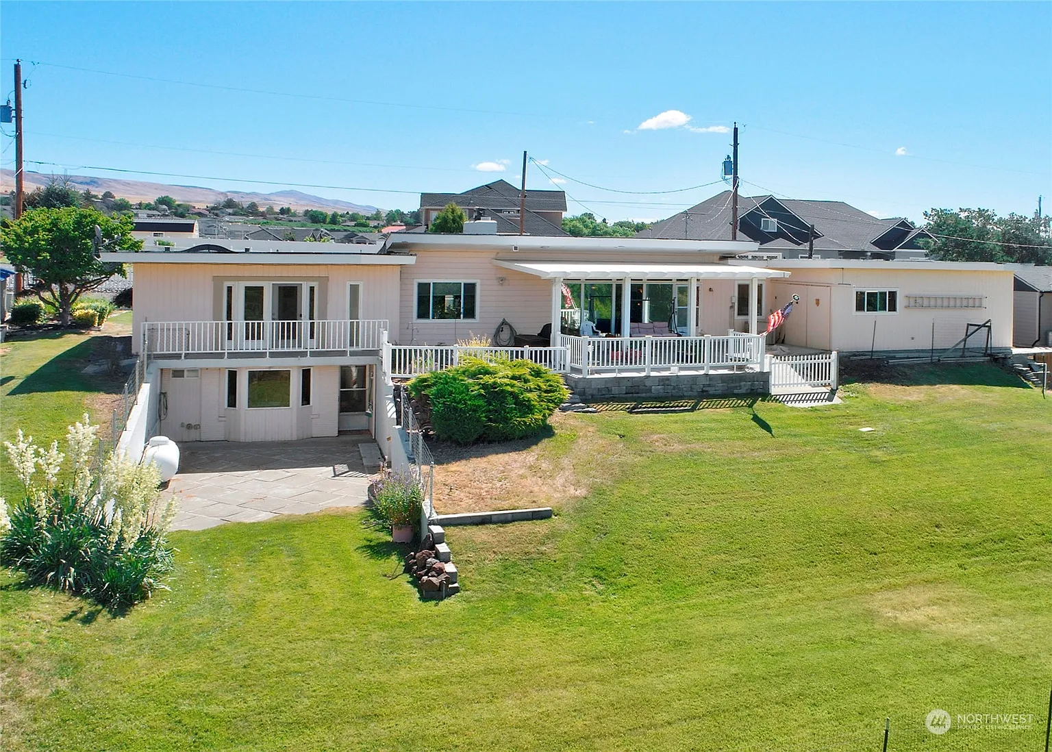 106 Panorama Drive photo 1